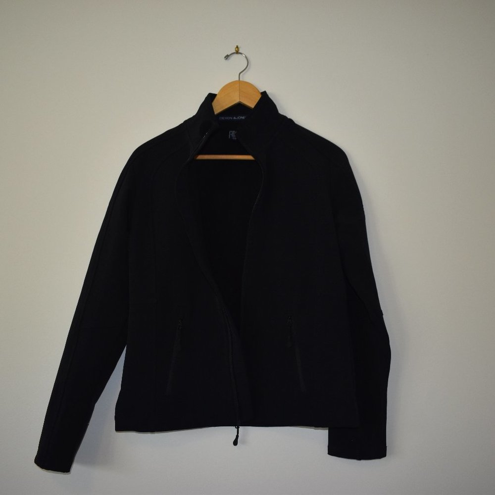 Devon & Jones Wom Wind & Water-resistant Jacket